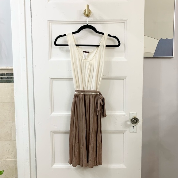 mark. Dresses & Skirts - Perfect White & Beige Waist Cinched Dress